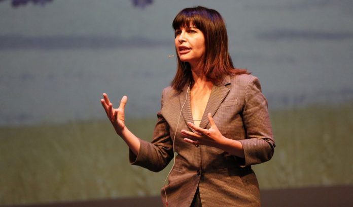 Einat Wilf kæmper for en ægte fred med gensidig anerkendelse af både jødernes og palæstinensernes rettigheder. (Foto: Tor-Bjørn Nordgaard - konference juni 2015) Einat Wilf kæmper for en ægte fred med gensidig anerkendelse af både jødernes og palæstinensernes rettigheder. (Foto: Tor-Bjørn Nordgaard - konference juni 2015)