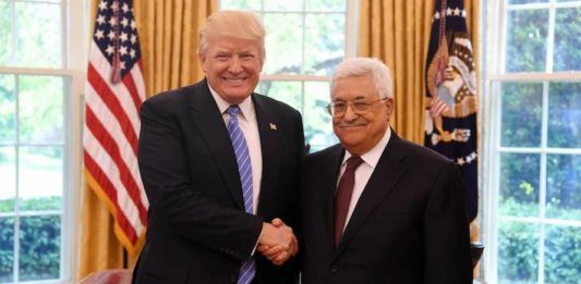 Donald Trump og Mahmoud Abbas i Det hvide Hus 3. maj 2017. Nu er forholdet mellem dem iskoldt. (Foto: Facebook)